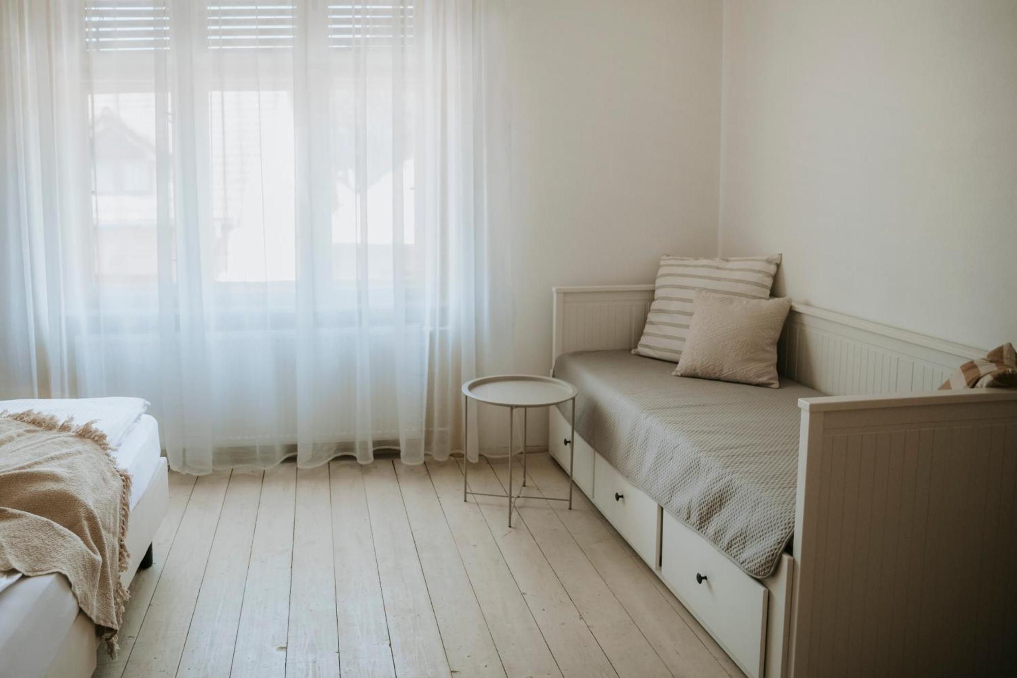 Ako Doma Hotel Poltár Kültér fotó